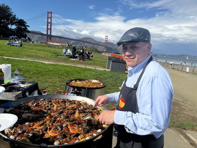 Private party paella catering